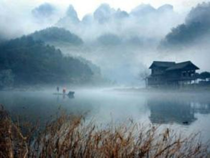 《菩萨蛮·半烟半雨溪桥畔》赏析