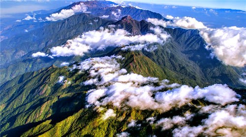 高黎贡山海拔多少米高